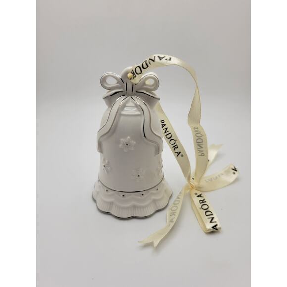 Pandora Limited Edition 2017 Porcelain Christmas Bell w/Box - Picture 8 of 9
